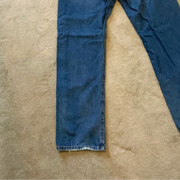 Tommy Bahama Men’s Dark Wash Denim Jeans Standard Strait Leg Measures 32x30 - Picture 8 of 11